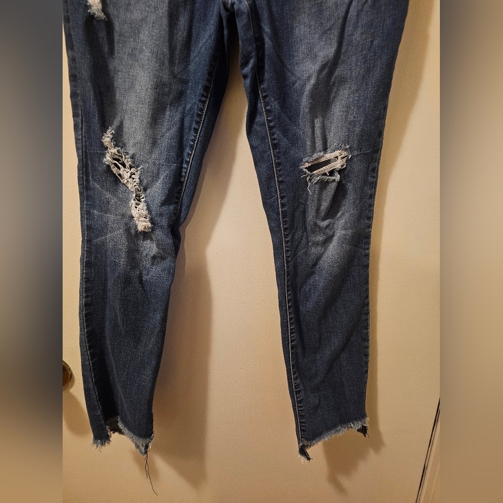 STS Blue Ellie High Rise Ankle Distressed Step Hem Jeans Women's Size 30 - Picture 3 of 14